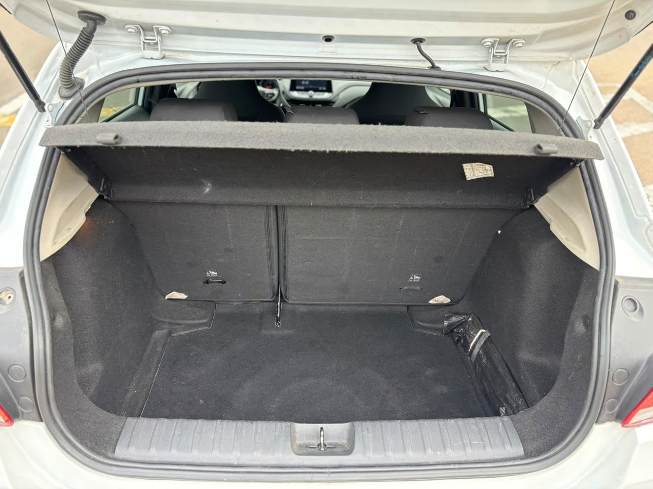 Gm Onix Hatch — foto 8