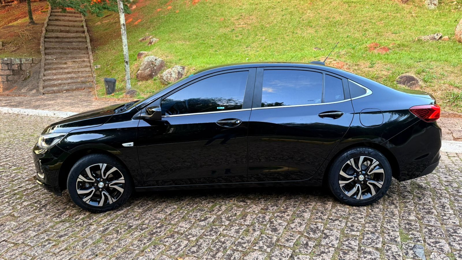 Gm Onix Sedan Plus Premier - Autom — foto 8