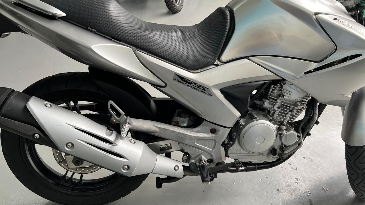 Yamaha Fazer Ys 250 — foto 6