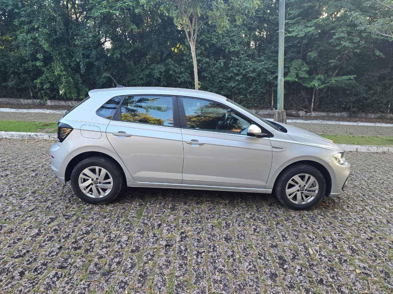 Vw Polo Comfortline Tsi - Autom — foto 6
