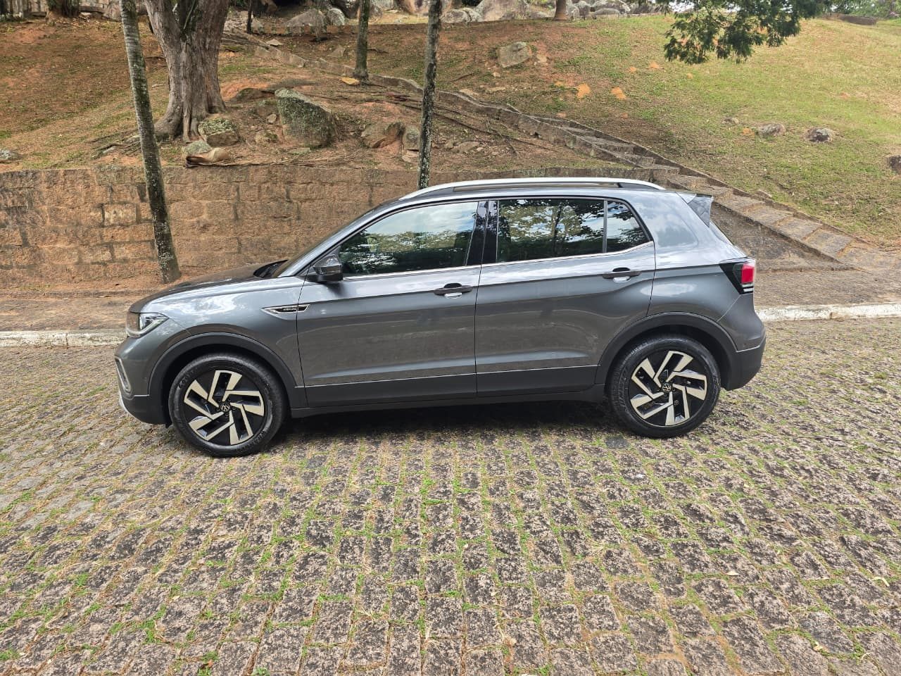 Vw T-Cross Highline 250 Tsi - Autom — foto 7