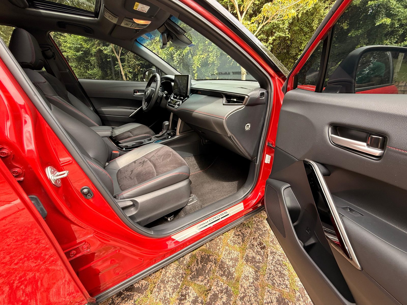 Toyota Corolla Cross Grs - Autom — foto 3