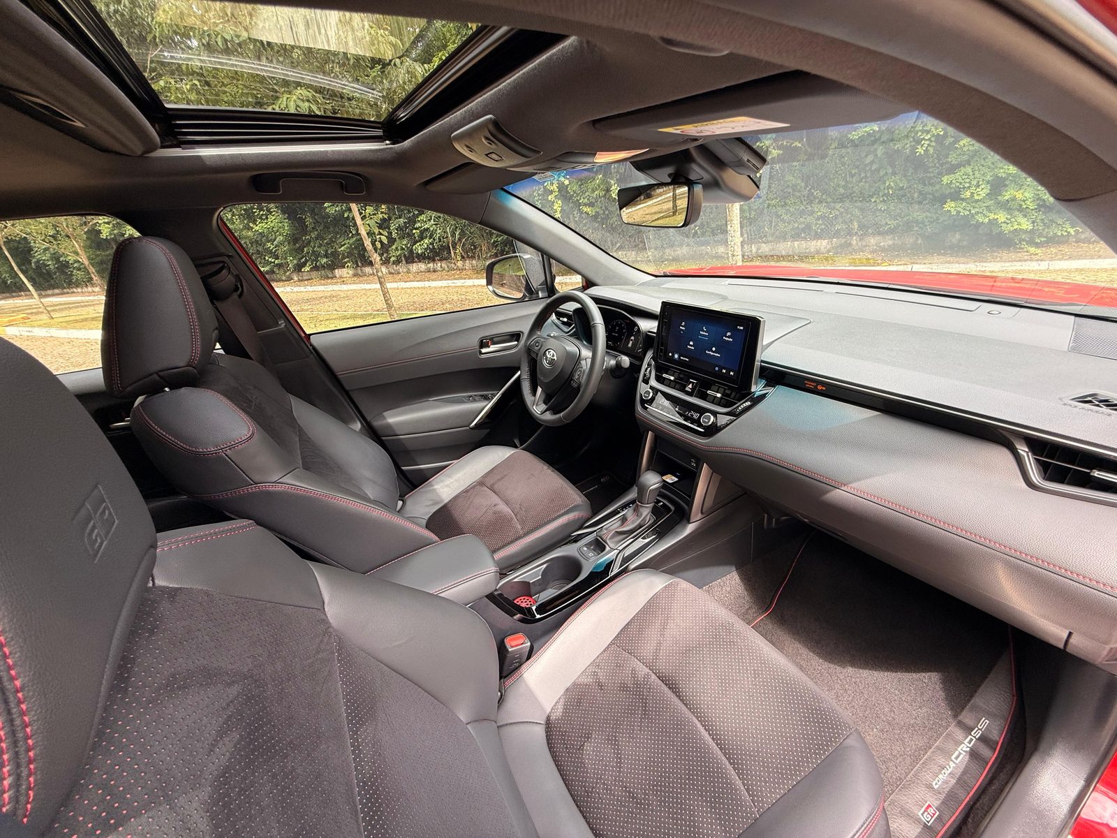 Toyota Corolla Cross Grs - Autom — foto 4