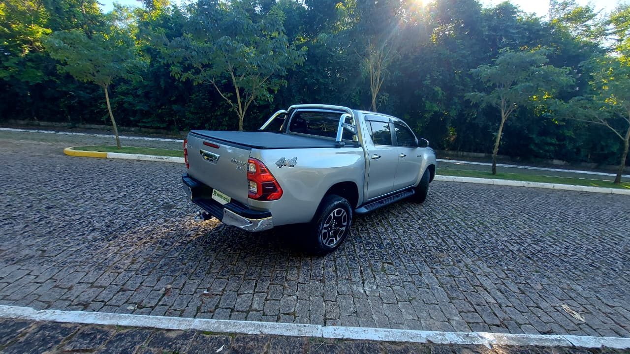 Toyota Hilux Cd Srx 4X4 Tdi - Autom — foto 4