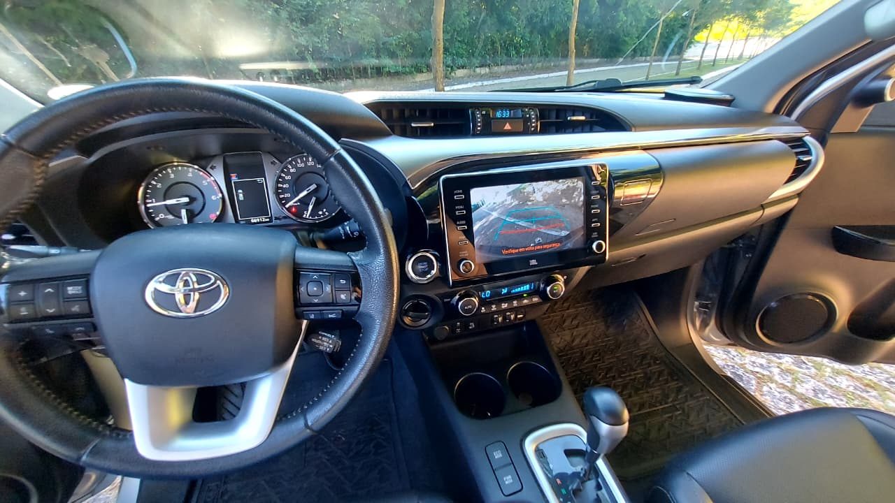 Toyota Hilux Cd Srx 4X4 Tdi - Autom — foto 6