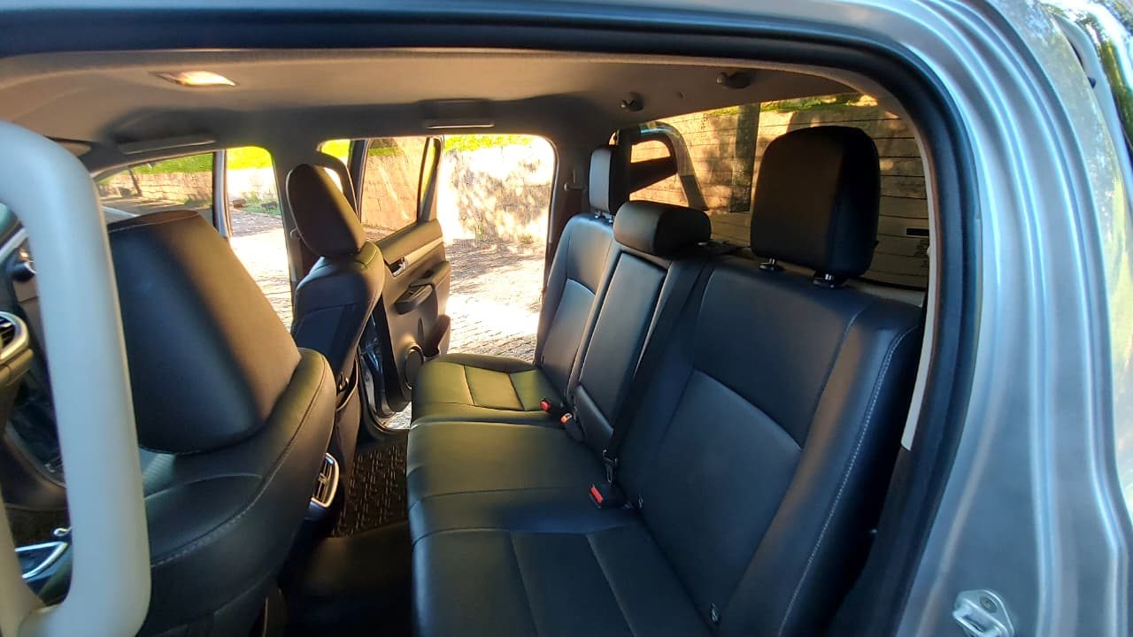 Toyota Hilux Cd Srx 4X4 Tdi - Autom — foto 7
