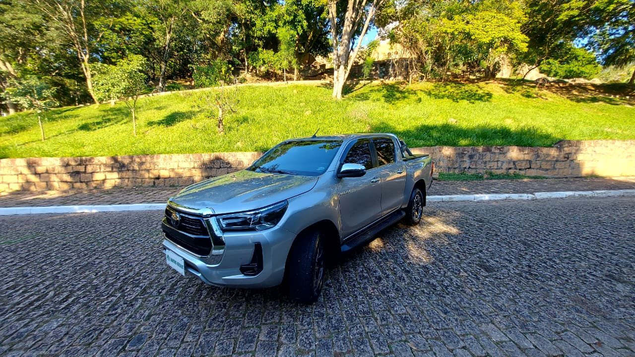 Toyota Hilux Cd Srx 4X4 Tdi - Autom — foto 8