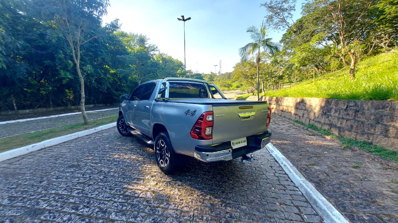 Toyota Hilux Cd Srx 4X4 Tdi - Autom — foto 12