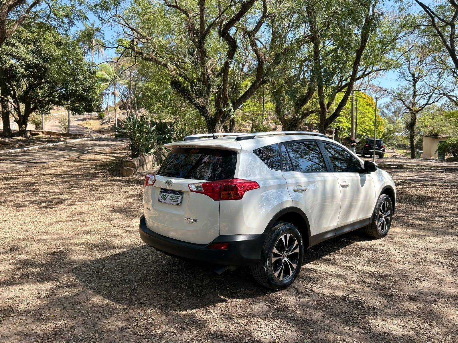 Toyota Rav4 4X4 - Autom (Consig) — foto 5