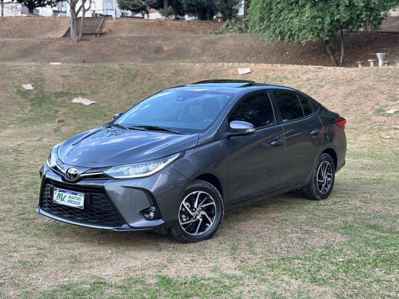 Toyota Yaris Sedan Xls - Autom — foto 10