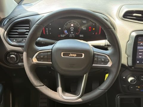 Jeep Renegade Longitude T270 4X2 - At — foto 12