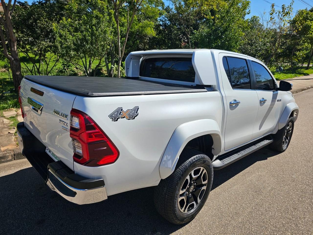 Toyota Hilux Cd Srx 4X4 Tdi Plus - Autom — foto 10