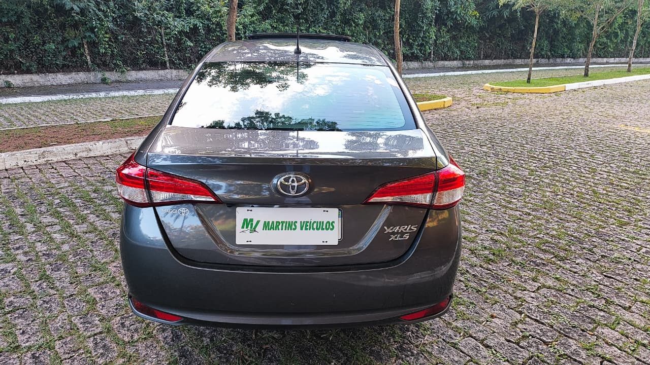 Toyota Yaris Sedan Xls - Autom — foto 4