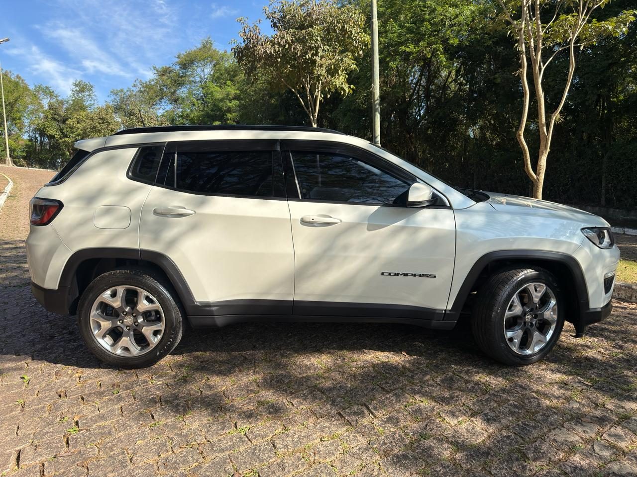 Jeep Compass Longitude 4X2 - Autom — foto 5