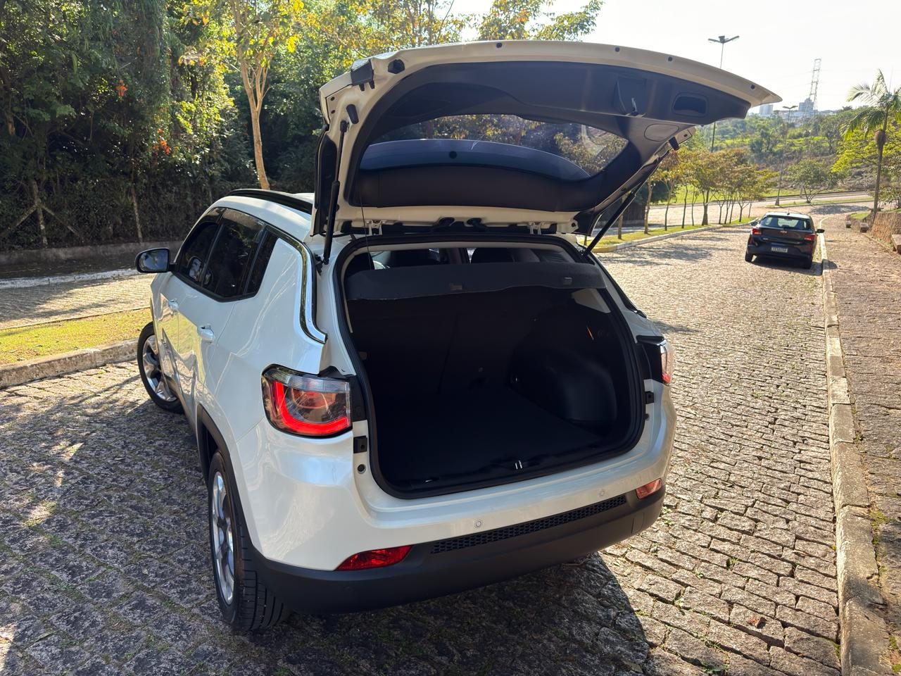 Jeep Compass Longitude 4X2 - Autom — foto 10