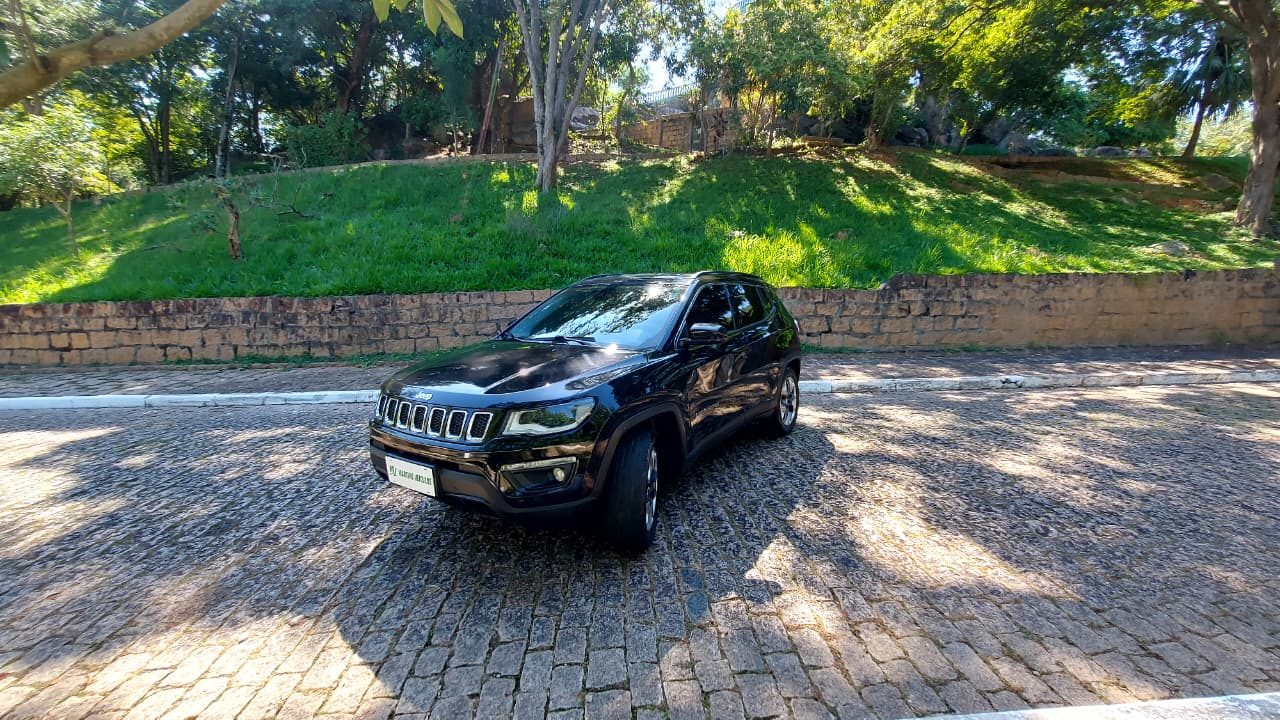 Jeep Compass Longitude 4X4 - Autom — foto 3