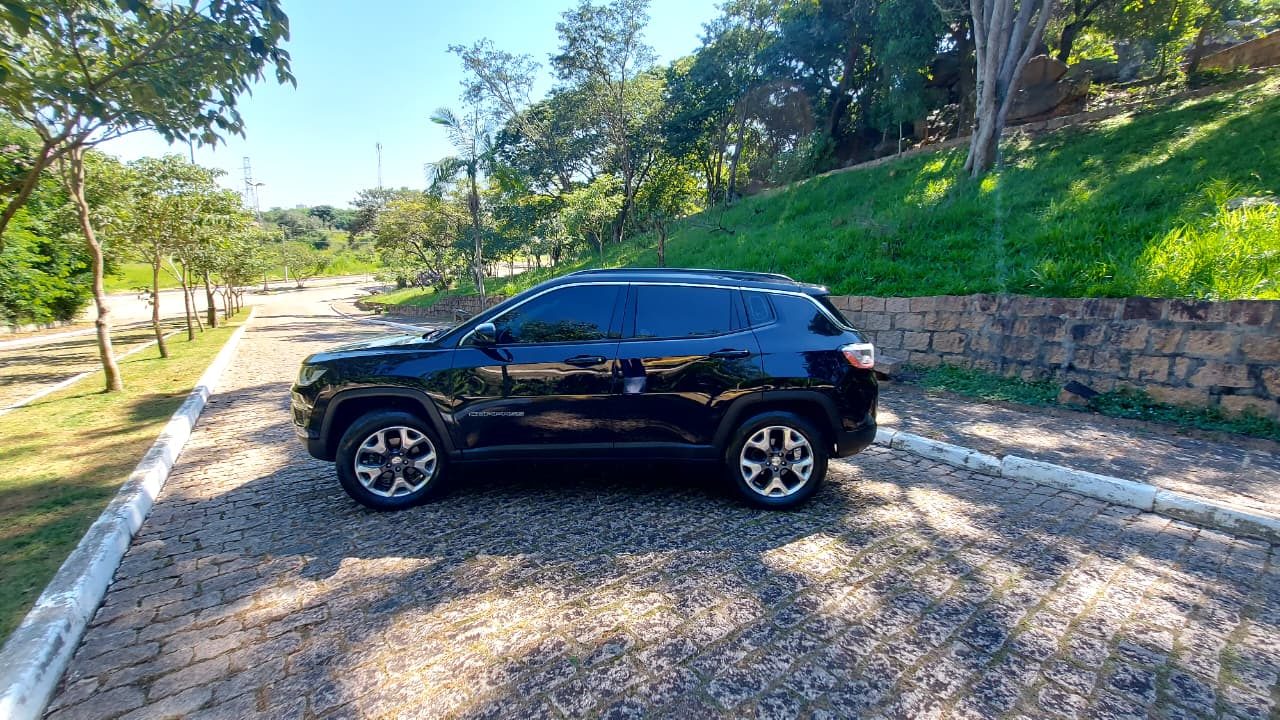 Jeep Compass Longitude 4X4 - Autom — foto 4