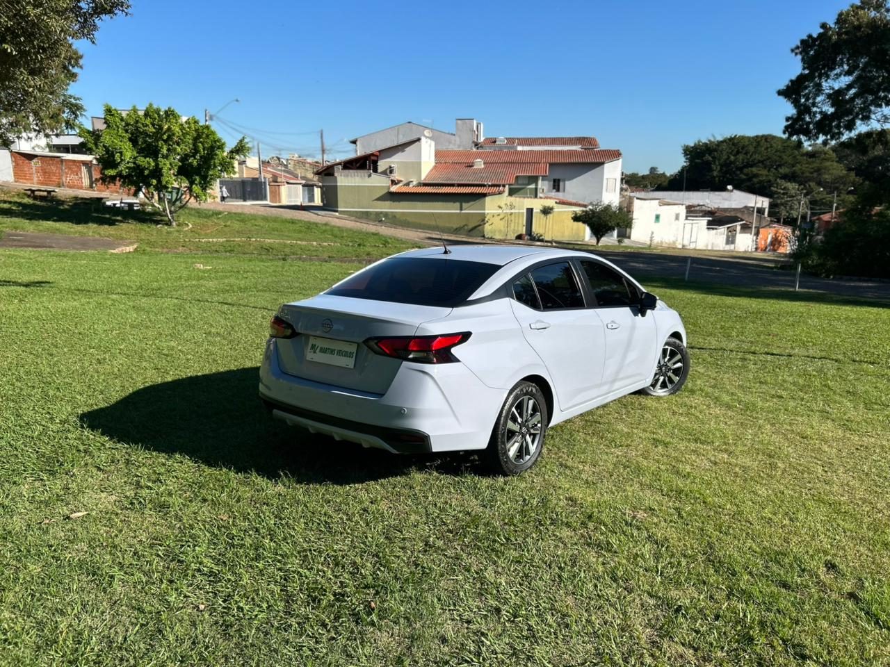 Nissan Versa Advance Cvt — foto 3
