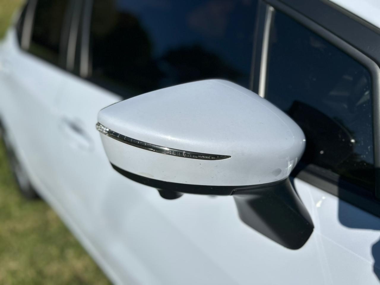 Nissan Versa Advance Cvt — foto 5