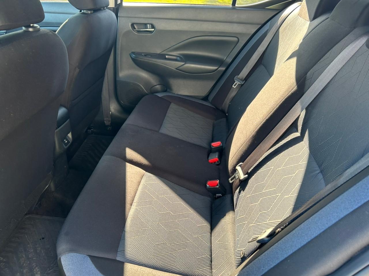 Nissan Versa Advance Cvt — foto 8