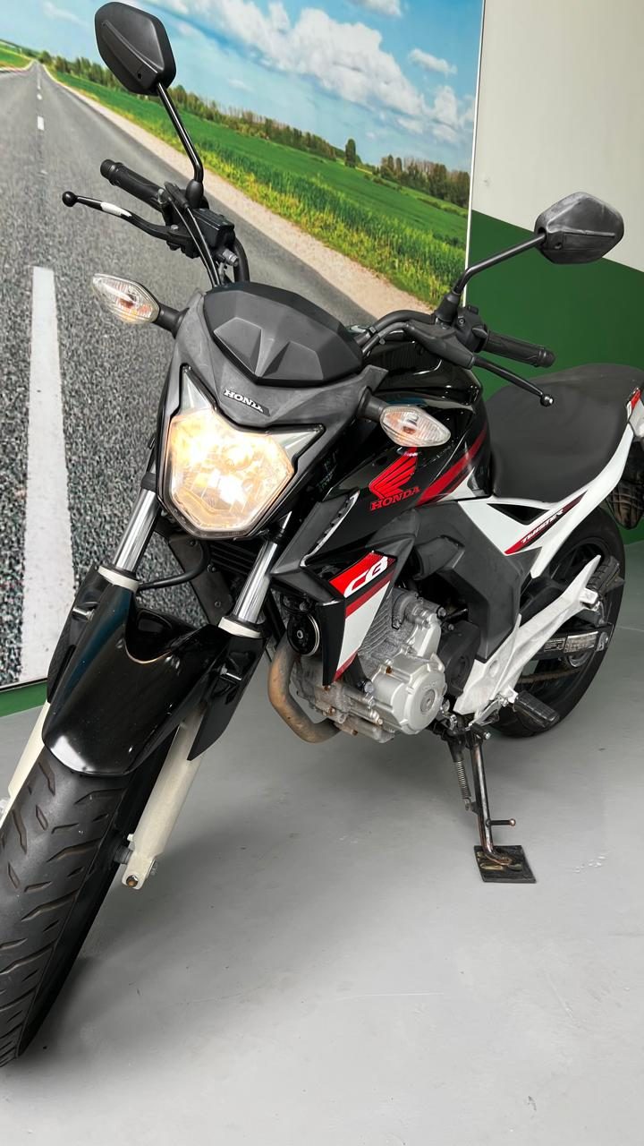 Honda Cb 250F Twister — foto 4