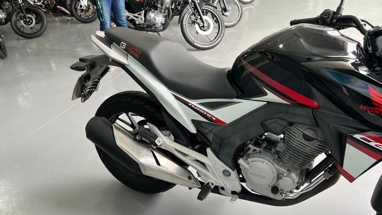 Honda Cb 250F Twister — foto 8