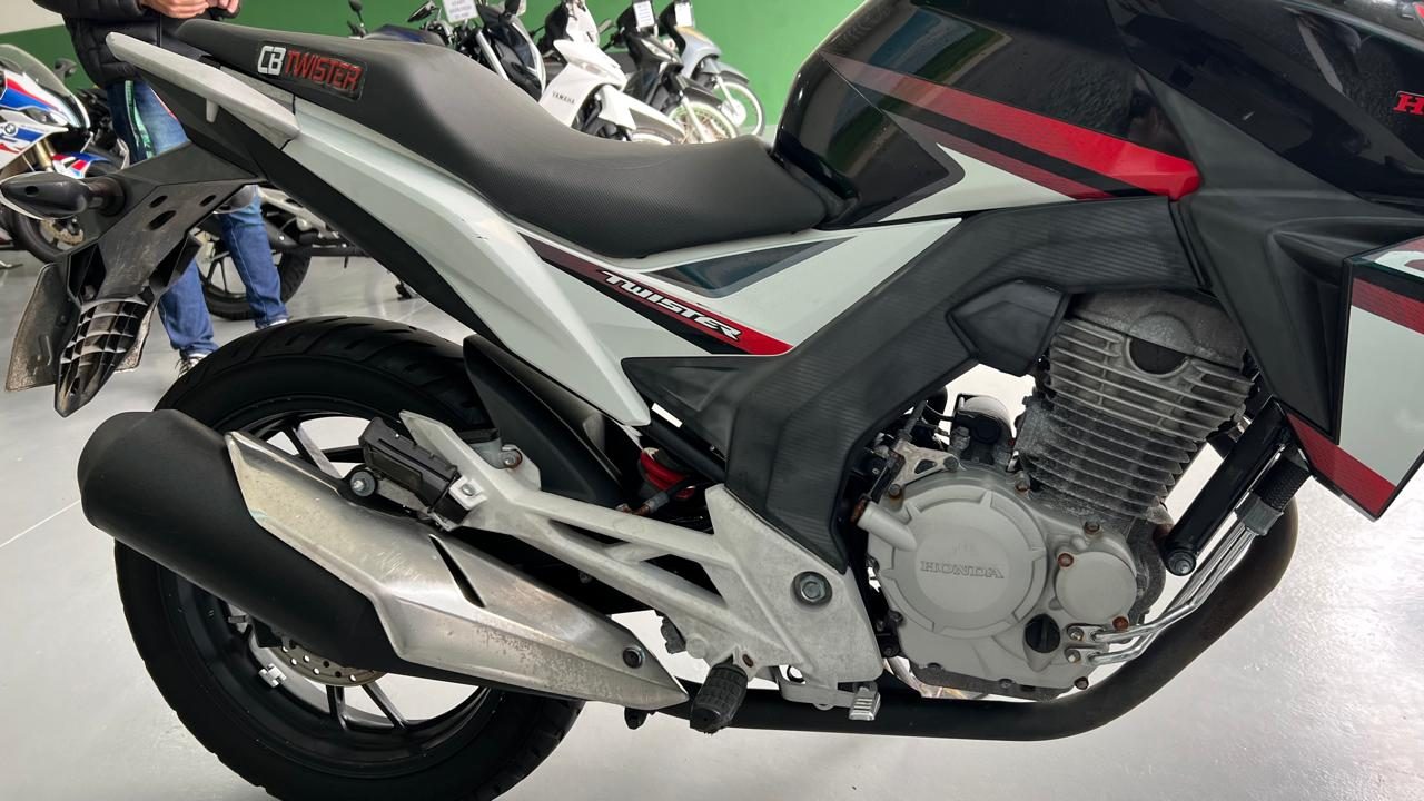 Honda Cb 250F Twister — foto 9