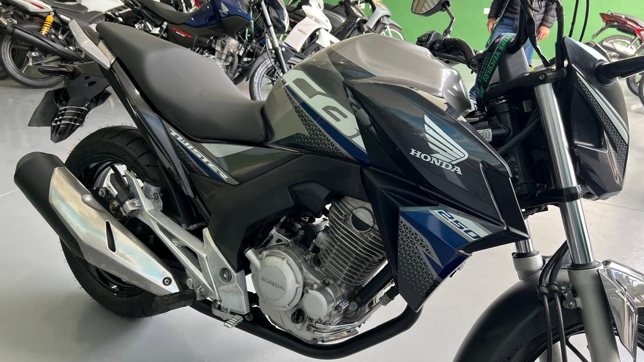 Honda Cb 250F Twister — foto 5