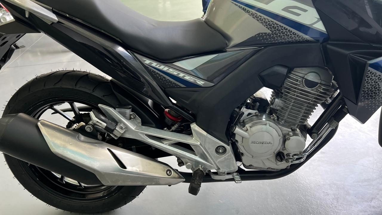 Honda Cb 250F Twister — foto 7
