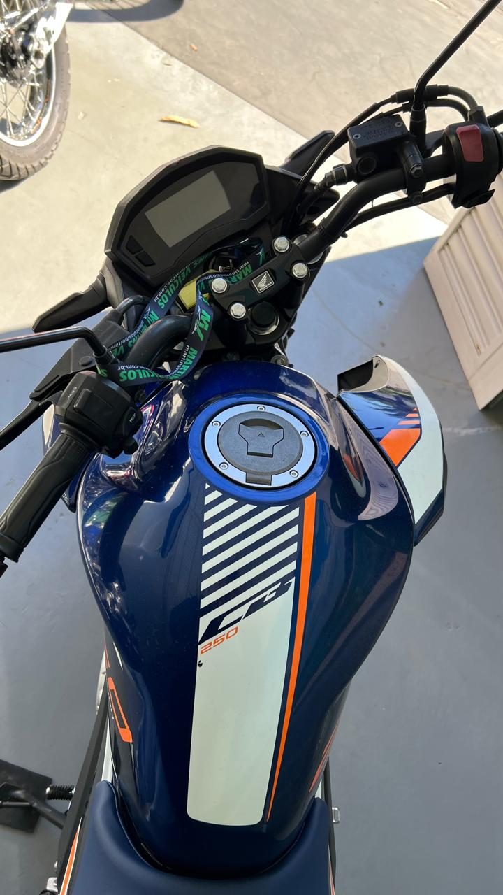 Honda Cb 250F Twister — foto 3